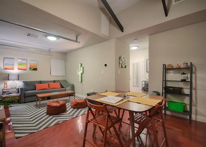 Hip Centrally Located